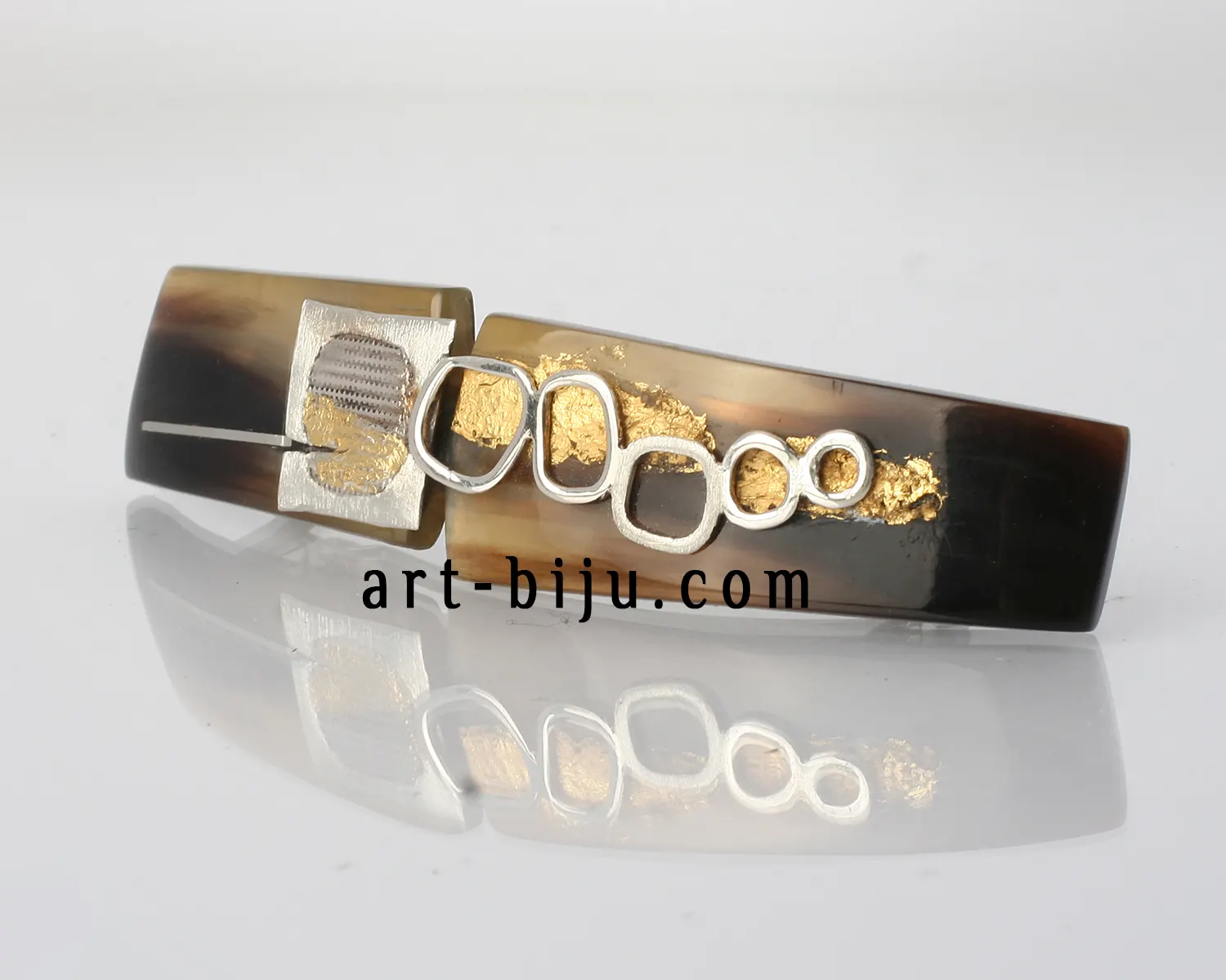 Шнола уникат от рог, сребро и злато 22Ct